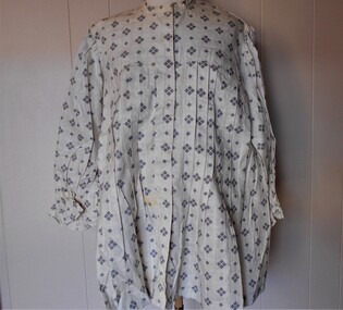 Clothing - WOMEN'S LONG SLEEVED BLOUSE