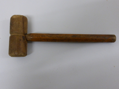 Functional object - AUCTIONEERS GAVEL
