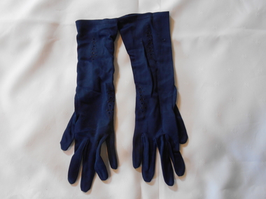 Clothing - GRAYDON COLLECTION: WOMEN'S NAVY BLUE NYLON GLOVES, 1870-1890