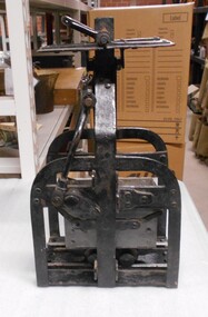 Functional object - MODEL OF ORE CARRYING CAGE