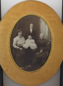 Photograph - TRUSCOTT COLLECTION - FAMILY PHOTOGRAPH