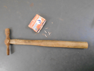 Tool - PITTOCK COLLECTION: TACK HAMMER AND SHOE TINGLES
