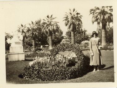 Photograph - LENZ COLLECTION: CONSERVATORY GARDENS, 1920s