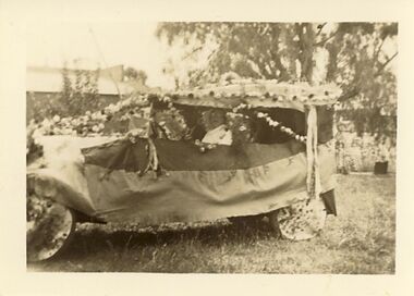 Photograph - LENZ COLLECTION: DECORATED CAR