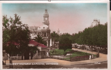 Photograph - QUEEN VICTORIA GARDENS BENDIGO