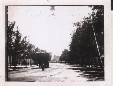 Photograph - STREETSCAPE  BENDIGO