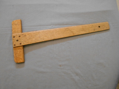 Tool - PITTOCK COLLECTION: WOODEN DRAFTING SQUARE