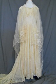 Clothing - AILEEN AND JOHN ELLISON COLLECTION: WEDDING VEIL, 1949