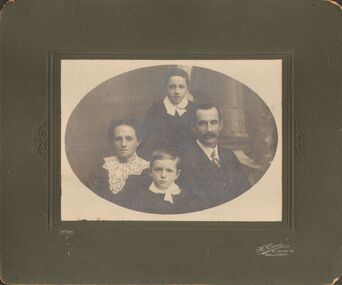 Photograph - PITTOCK COLLECTION:  PITTOCK FAMILY PHOTOGRAPH - ALBERT & ANNIE PITTOCK AND TWO SONS