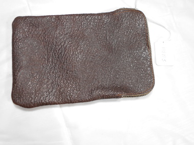 Accessory - DONEY COLLECTION: LEATHER ZIP POCKET