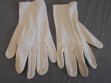 Clothing - JOHN FREDERICK HARPER COLLECTION: PAIR OF WHITE COTTON GLOVES, 1950-1990's