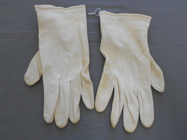Clothing - JOHN FREDERICK HARPER COLLECTION: PAIR WHITE COTTON GLOVES, 990's