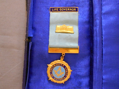 Medal - JOHN FREDERICK HARPER COLLECTION: FREEMASONS OF VICTORIA LIFE GOVERNOR MEDAL, 1952