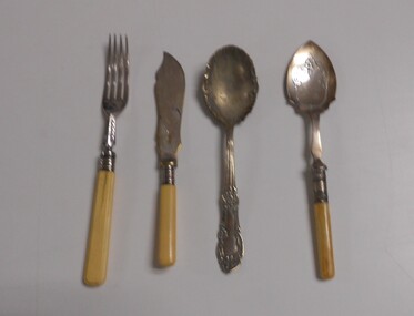 Domestic Object - 4 PIECES OF CUTLERY