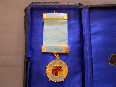 Medal - JOHN FREDERICK HARPER COLLECTION: MASONS 50 YEARS SERVICE MEDAL, 1932-1982