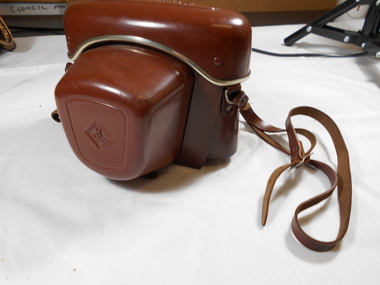 Accessory - DONEY COLLECTION: PRAKTICA LEATHER SLR CAMERA CASE