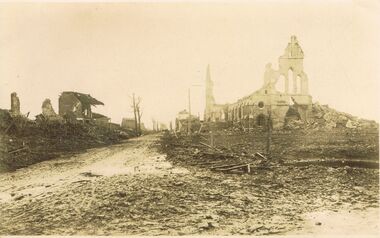 Postcard - ACC LOCK COLLECTION: SEPIA PHOTO OF A RUINED CHURCH, POSTCARD, CARTE POSTALE, 1914-1918
