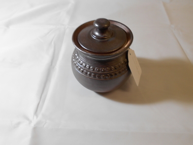 Domestic Object - BENDIGO POTTERY COLLECTION: ROUND SUGAR BOWL