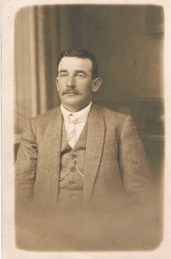 Postcard - NORM GILLIES COLLECTION: POSTCARD DONALD GILLIES FORMERLY OF NARREWILLOCK