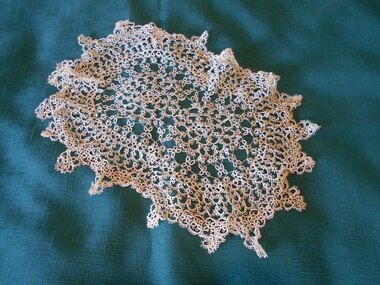 Textile - MAGGIE BARBER COLLECTION: LARGE OVAL TATTED DOYLEY, Early 1900's