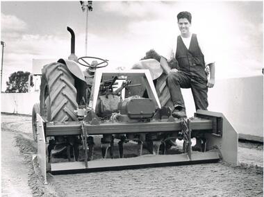 Photograph - BLACK AND WHITE PHOTGRAPH OF NEW HARRROWER