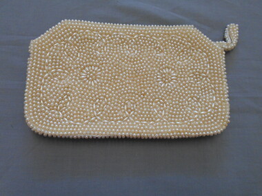 Clothing - AILEEN AND JOHN ELLISON COLLECTION: PEARL BEADED CLUTCH BAG, 1949
