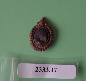 Accessory - QC BINKS COLLECTION: METAL BADGE OR INSIGNIA