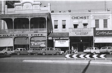 Photograph - PALL MALL SHOPS