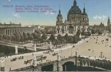 Postcard - ROY AND DORIS KELLY COLLECTION: COLOUR PHOTO OF BERLIN BUILDINGS, 1900-1920