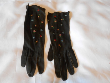 Clothing - MAGGIE BARBER COLLECTION: BRACELET LENGTH BLACK SUEDE GLOVES EMBROIDERED, Late 1800's