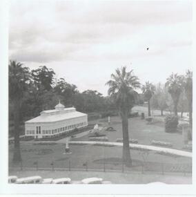 Photograph - BENDIGO VIEWS COLLECTION: CONSERVATORY, 1940's
