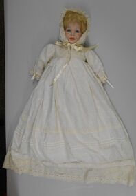 Leisure object - DOLL COLLECTION: KAMMER AND REINHARDT PORCELAIN DOLL, 1910-1914