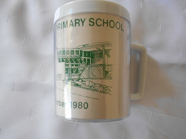 Souvenir - BENDIGO NORTH PRIMARY SCHOOL COLLECTION: PLASTIC COMMEMORATIVE MUG