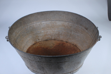 Domestic object - Harris Collection: Wash Tub