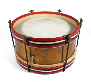 Instrument - SANDHURST DRUMMER'S COLLECTION: Drum with red trim