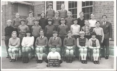 Photograph - Bendigo East State School 1970 Grades 5 & 6 class photo