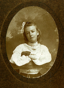 Photo of Amelia Reynolds