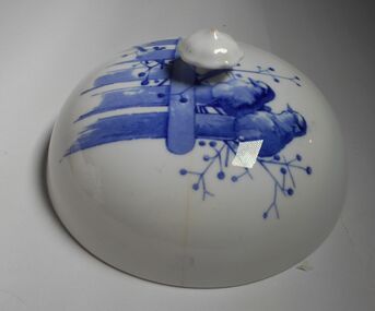 Domestic object - Blue and white bowl with lid