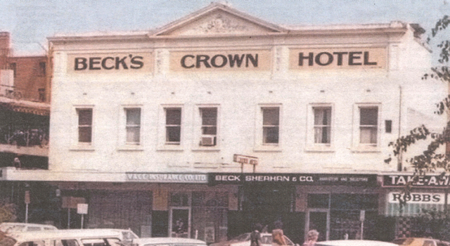 Colour Photo Beck's Hotel Hargeaves St Bendigo in about 1980