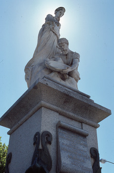 11070.1u Discovery of Gold Statue