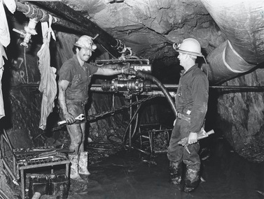 Photograph - AUSTIN COLLECTION: Williams United Gold Mine, diamond drill, 1987