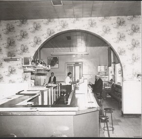 Photograph - National Trust Collection: City Family Hotel, Bendigo