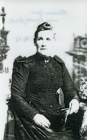 Photo of Eleanor Hinde