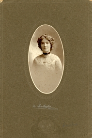 Photo of Amelia Reynolds 1912