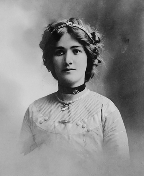 Amelia Reynolds