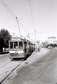 11147.1ad The Eaglehawk Terminus next to Canterbury Park