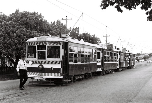 11147.2r The four Birney Cars in Carpenter Street, Quarry Hill Terminus at the Cemetery Gates