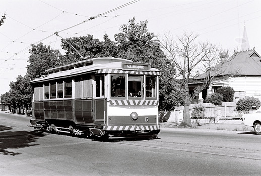 11147.3i No 6 at the Golden square Terminus, High and Maple Streets