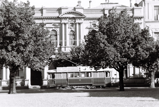 11147.3n Tram heading along McRae St towards Pall Mall in front of the School of Mines
