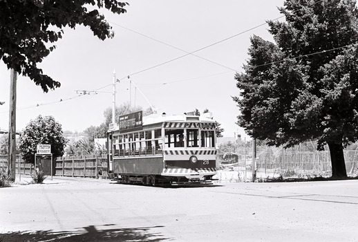 11147.3u Birney Car No 28 Special leaving the depot, crossing the Back Creek
